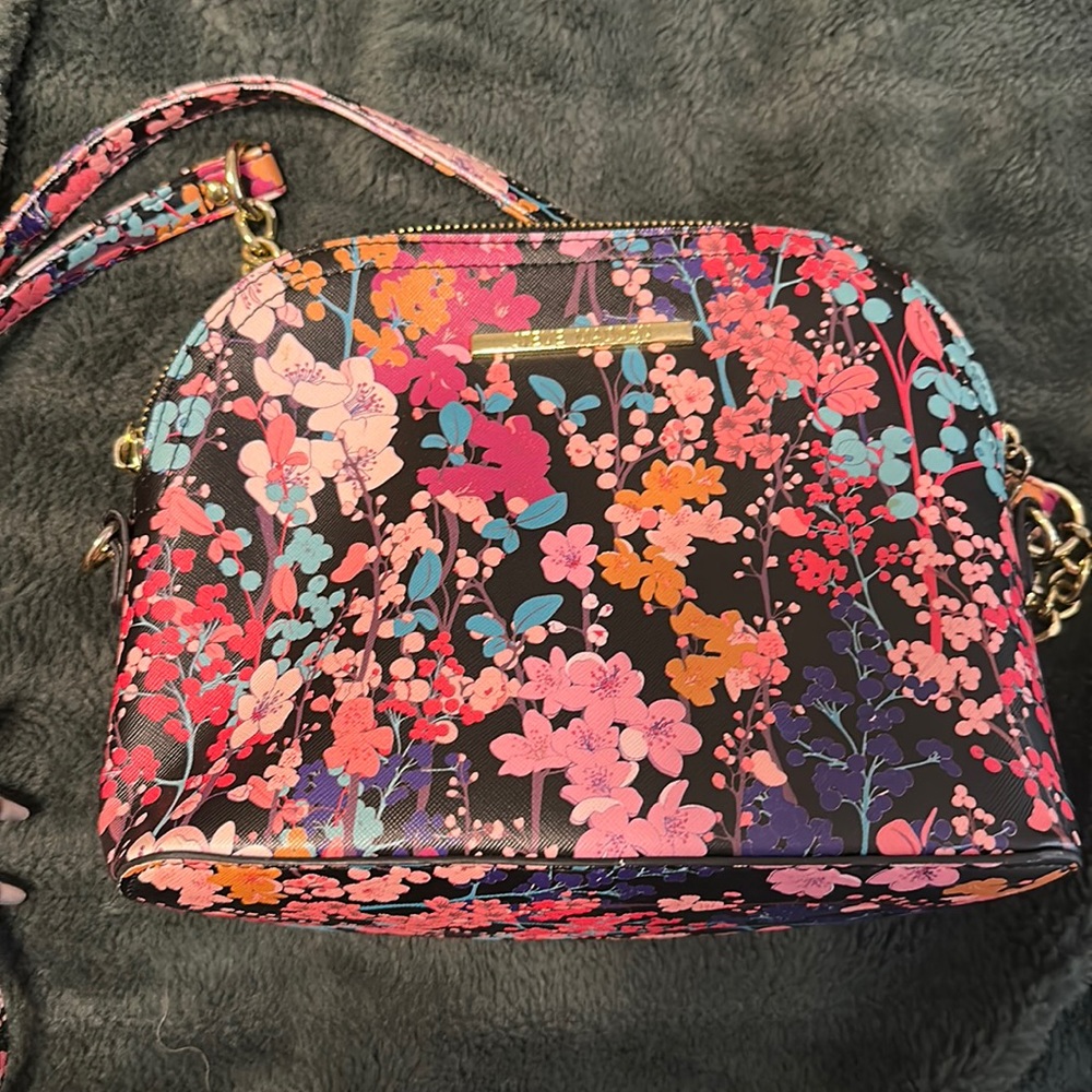 Steve Madden flower crossbody.